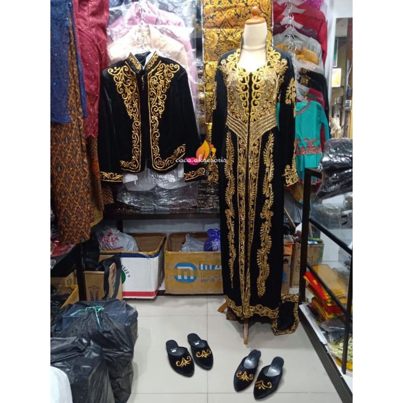 Sepasang Baju Pengantin (Bonus 1Pasang Selop) Bahan Bludru