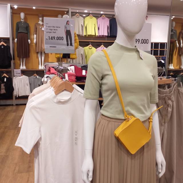 UNIQLO TSHIRT RIB KATUN