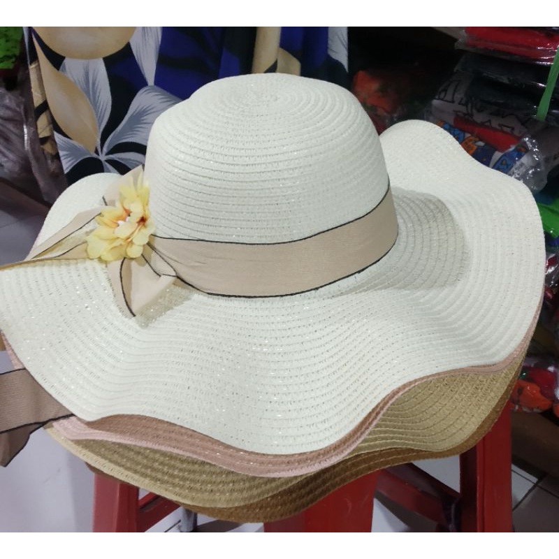 Topi manohara gelombang variasi pita bunga