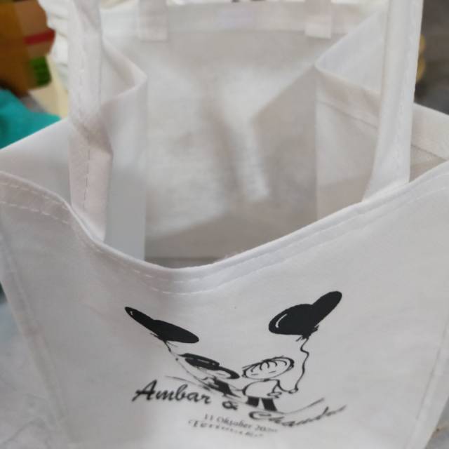 

Tas box nasi 22x22x25 CUSTOM SABLON / TAS KOTAK NASI / TAS KOTAK SNACK
