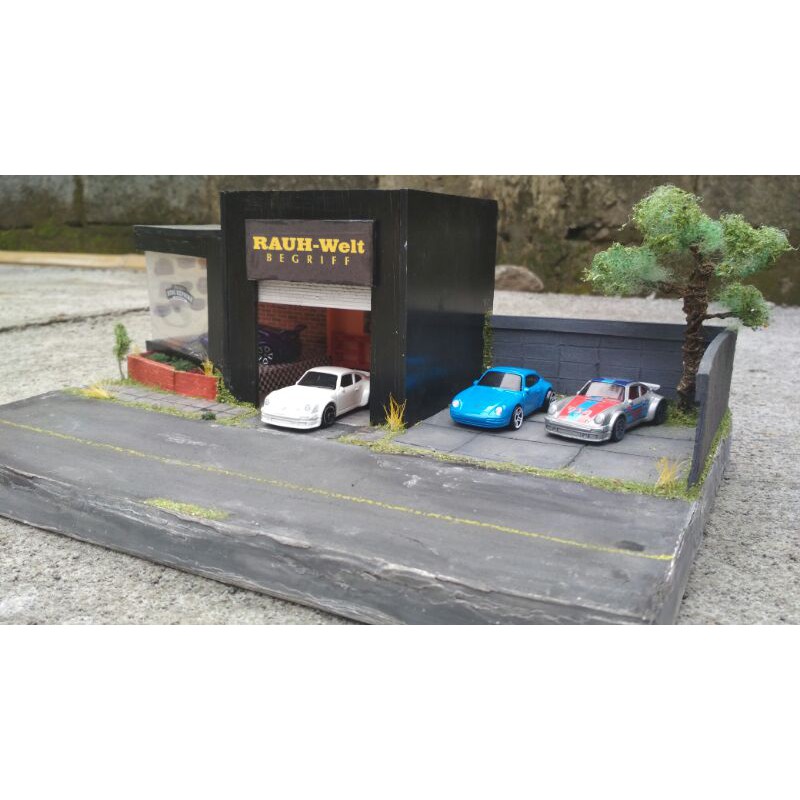 Diorama Diecast RWB Garage Skala 64