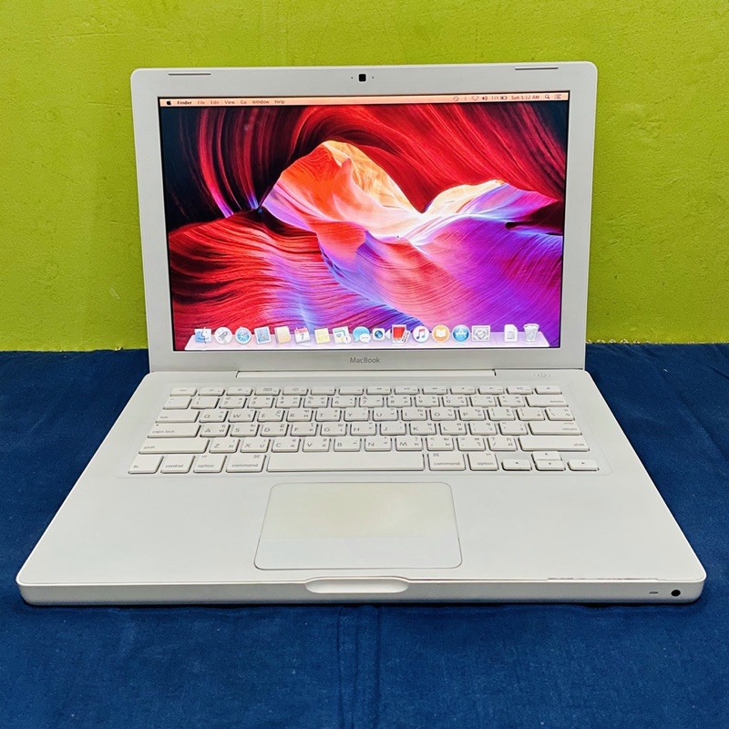 MacBook White 13" RAM 2GB HDD 160GB {TERMURAH LAPTOP SECOND}