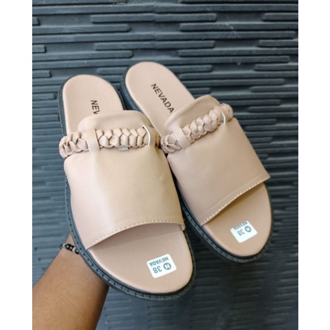 sandal wanita Nevada terbaru