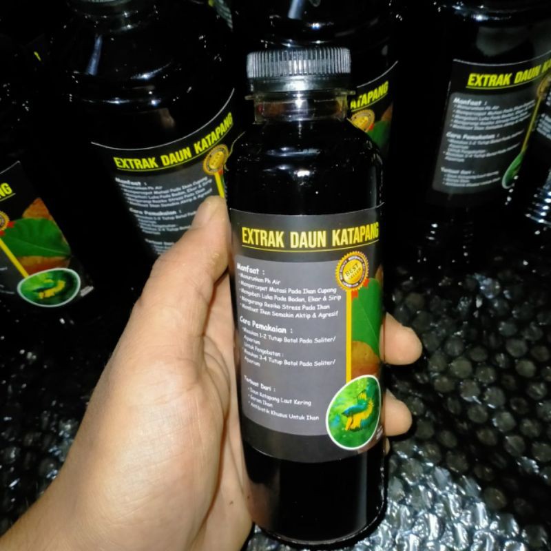 

Ekstraks Daun Katapang 250ml Warna Hitam Pekat Berkualitas(untuk Perawatan,Mutasi ikan cupang,Molly