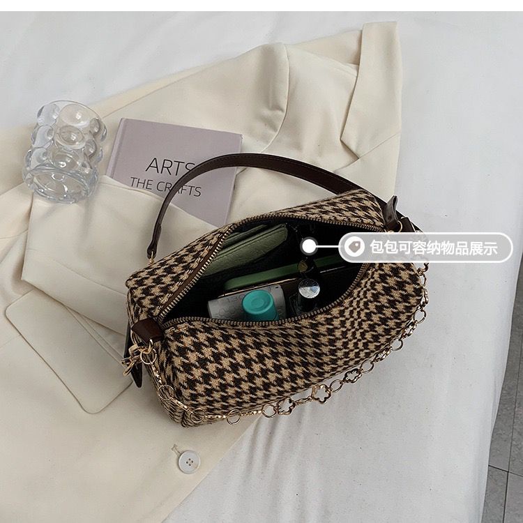 201693 Tas Selempang Wanita Import Slingbag Cewek Impor (1 KG MUAT 3) LT2062 CR7823 EL5448 GT1924 BQ3401 179122