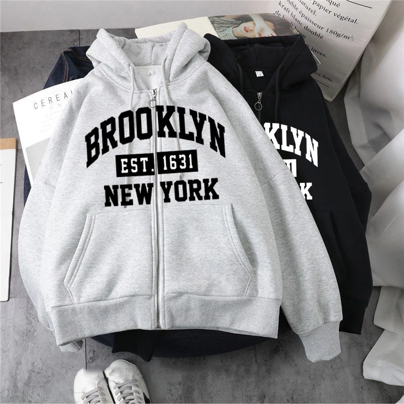 Jaket Hoodie Sweater Jumper Brooklyn 1898 New York Hoodie Zipper Wanita Oversize Polos Hoodie Ziper Wanita Oversize Murah Hodie Zipper Sweater Wanita Korean Style  Hoodie Wanita Oversize Fleece Tebal Sweater Zipper Sleting Hoodie Resleting Wanita Oversize