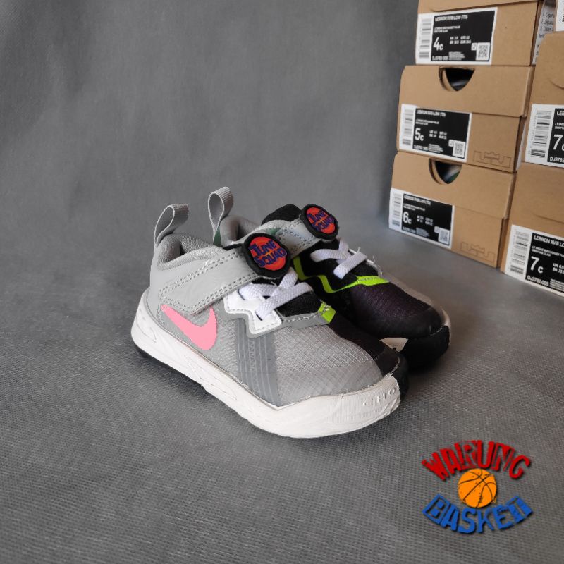 Nike Lebron 18 Low Toddler 'Bugs VS Marvin'