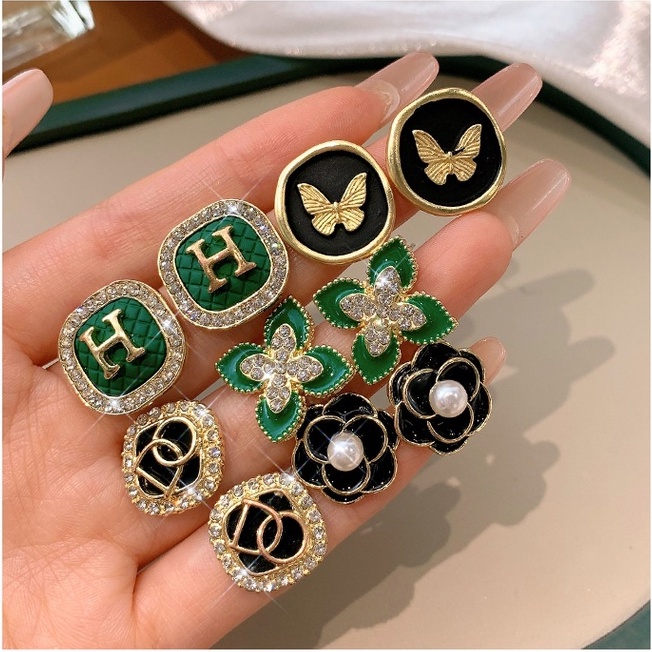 Anting Stud Hias Mutiara Warna Hijau Gaya Vintage Korea Untuk Wanita