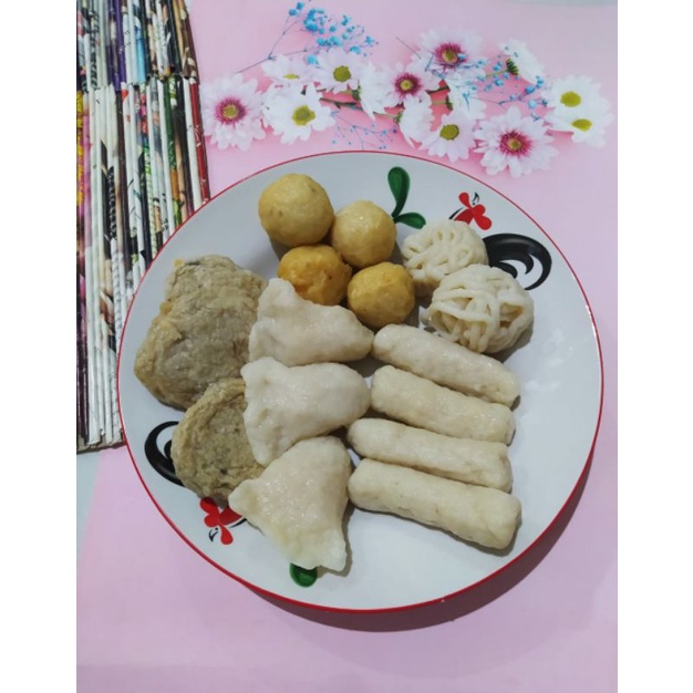 

Pempek campur kecil