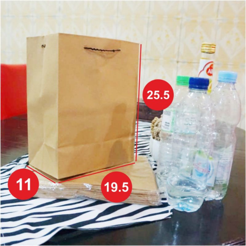 

(1lusin) Paper bag Craft/coklat polos bisa ditambahkan sablon (19.5 x 11 x 25.5) (2025)