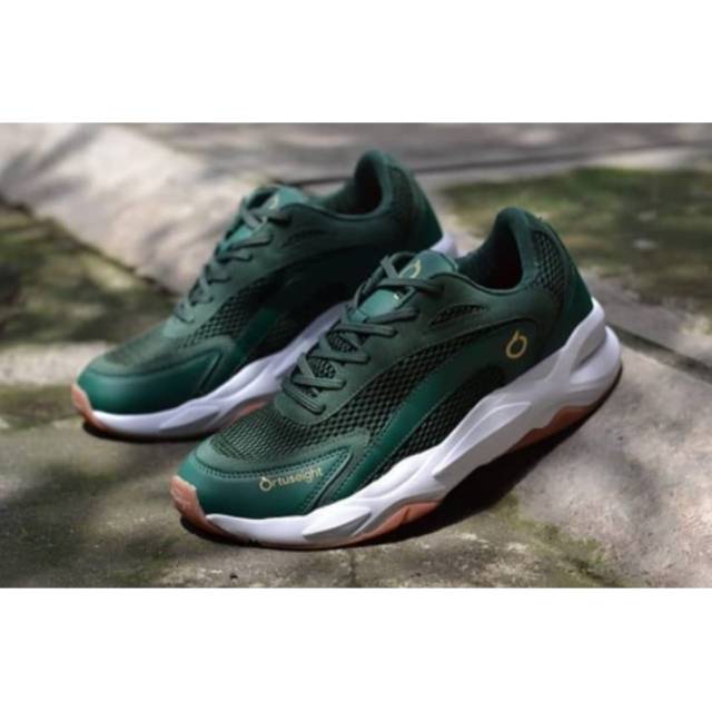 Sepatu running ortuseight abyssus