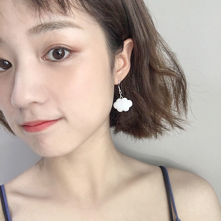 Anting Bentuk Awan Warna Kontras Bahan Resin Gaya Korea Untuk Wanita