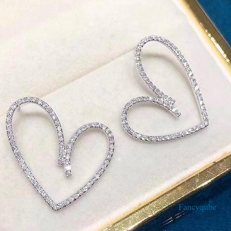 Fancyqube Anting Stud Bentuk Hati Model Hollow Out Bahan Cubic Zirconia Warna Silver Untuk Wanita