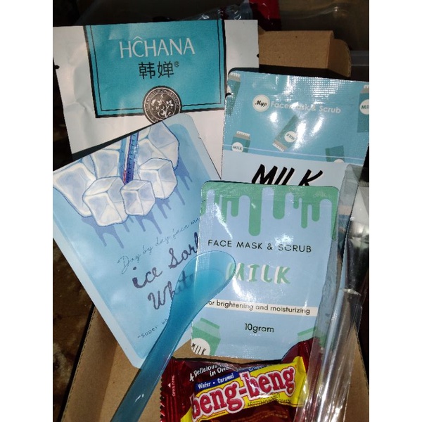

GIFTBOX PAKET GIFT BOX GRADUATION BOX BIRTHDAY BOX MASKER organik / langsung
