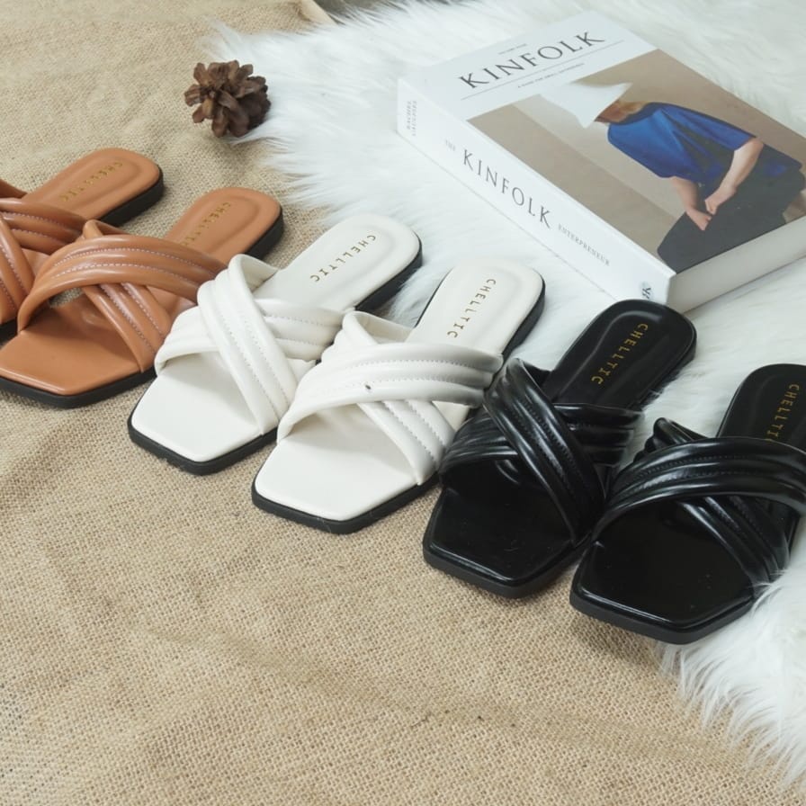 Chelltic Sandal Flat Selop Slip on Teplek Wanita Terbaru/Sendal Rumah Nyaman Casual /Wedges Cewek Kekinian Bisa Bayar Ditempat/Women Sliper/Novara Sandal Wanita Puffy