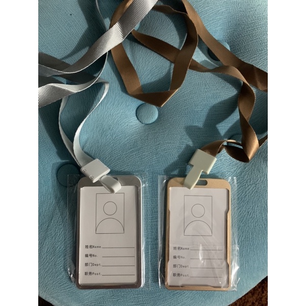 

Tempat ID Card Id card kartu nama Holder Casing Alumunium murah 1 set + tali