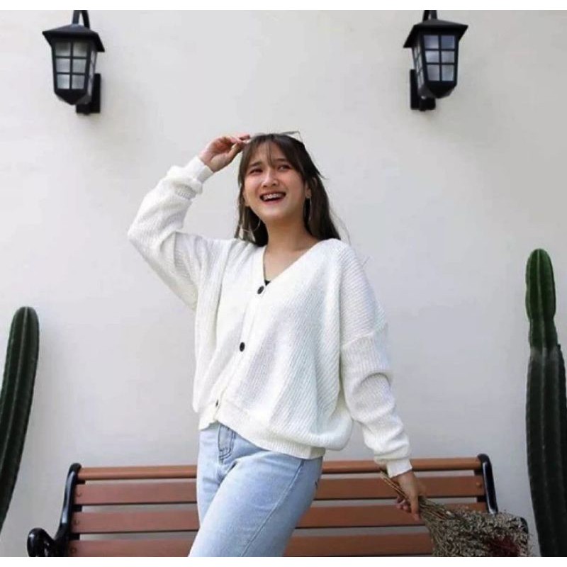 Cardigan rajut crop oversize tangan balon