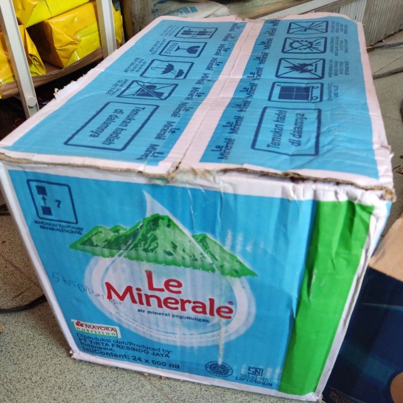 Le Minerale 600ml 1 Dus