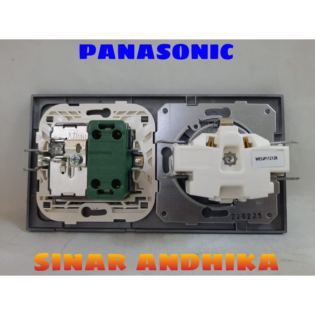 STOP KONTAK+SAKLAR ENGKEL KECIL+MODUL TV HITAM PANASONIC WESJP 11212B+5931B+2501H