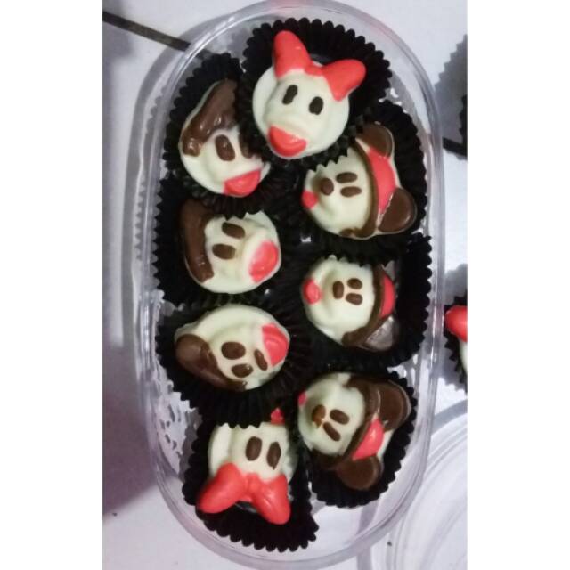 

Coklat karakter Mickey mouse
