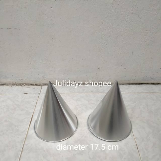 Cetakan tumpeng 18 cm