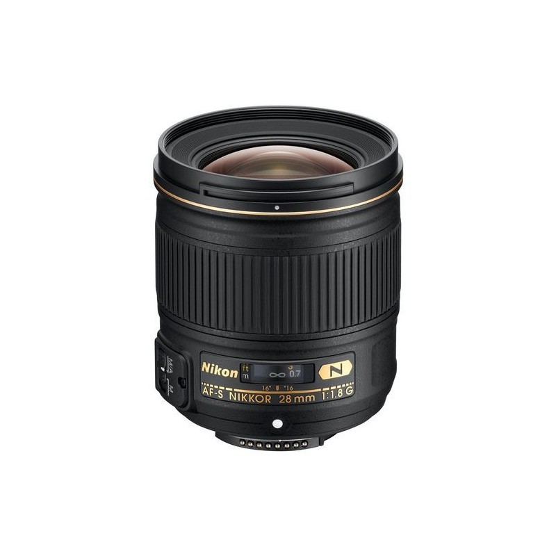 Nikon AF-S 28mm F/1.8G (Pantai Photo)