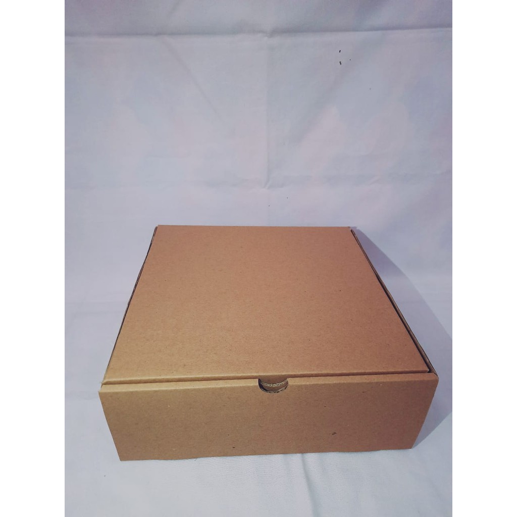 

Kardus Pizza 28 ( 280 x 280 x 100mm )
