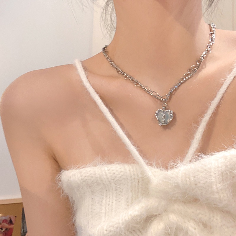 YEEZII Kalung Rantai Choker Liontin Hati Ganda Aksen Kristal Warna Silver Untuk Wanita