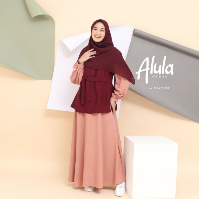 Naisha Aula Dress
