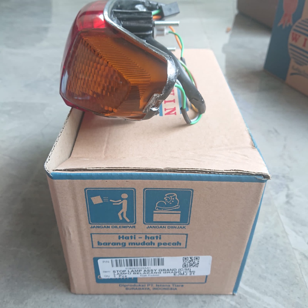 Stoplamp honda GRAND ASTREA BULUS bawah 1 set dan mika