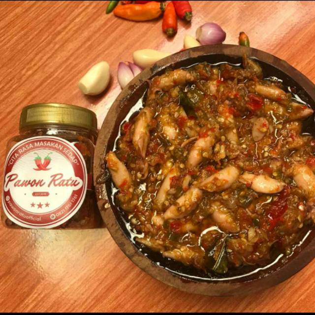 

Sambal Cumi Fresh Homemade Original by Pawon Ratu 200 gram