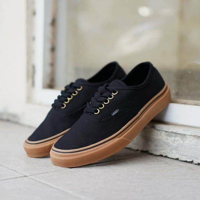 vans authentic black gum original
