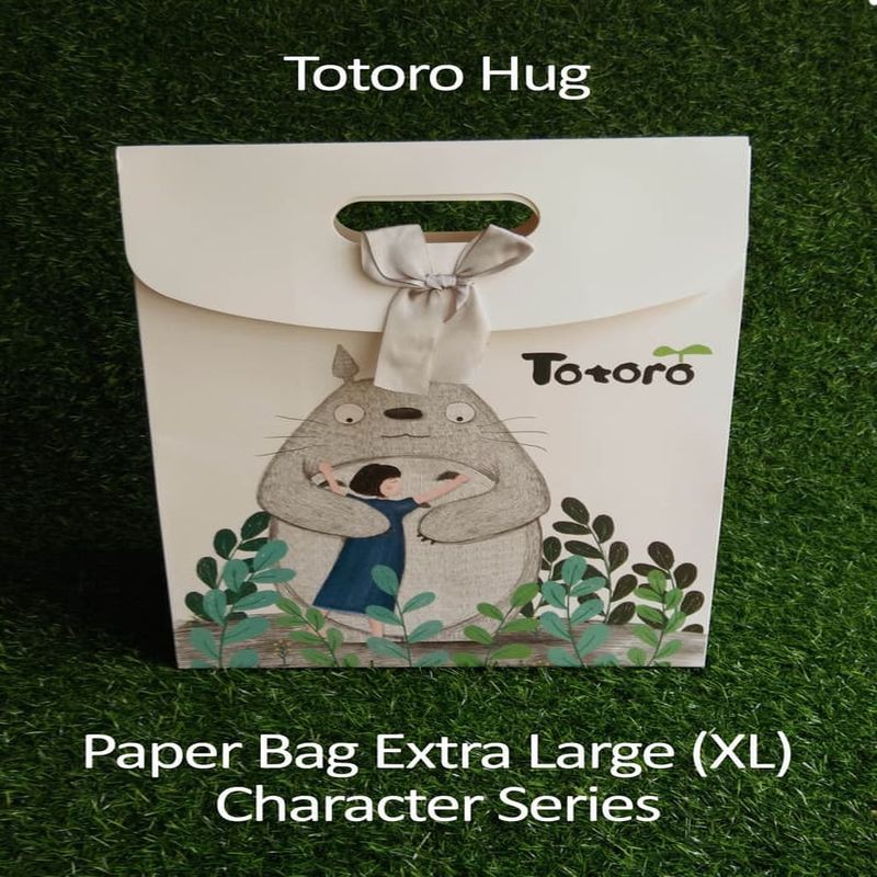 

Paper Bag Motif / Tas Kertas Kado / Tas Ulang tahun - XL TOTORO