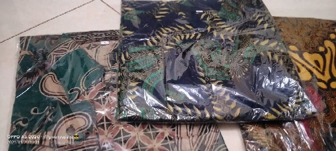 Kemeja Batik Pria Lengan Panjang • Kobis Navy • Baju Batik Pria • Atasan Batik Pria