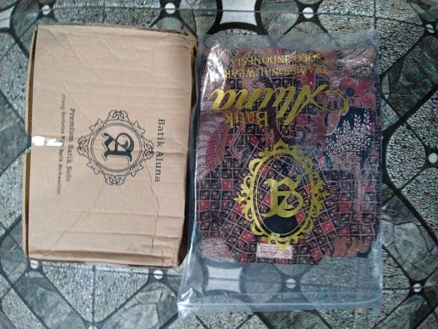 Kemeja Batik Pria Lengan Panjang Premium Slimfit Kantor Modern Batik Aluna Pcw 016