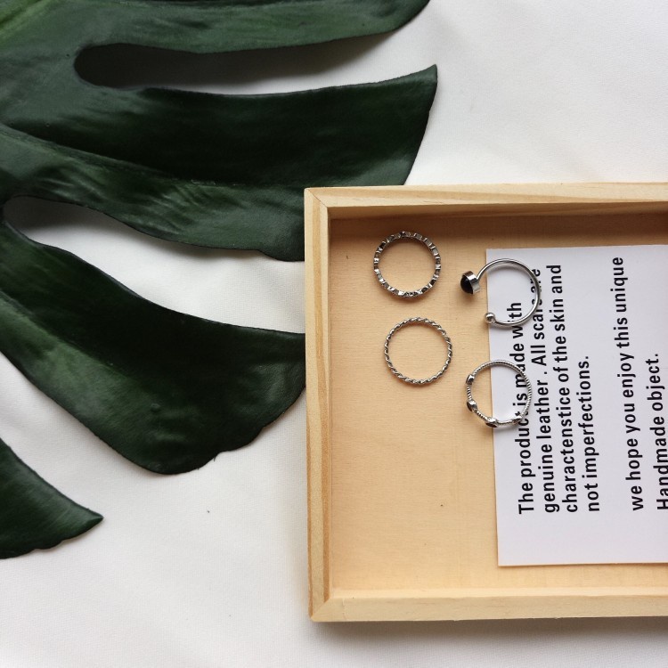 Set Cincin Aneka Bentuk Untuk Wanita