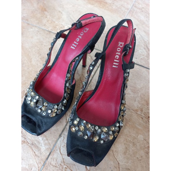 sandal pesta preloved size 38