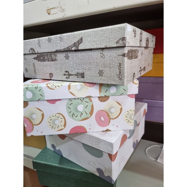 

Kotak Kado Box Packaging Berbagai Ukuran Unik Lucu Murah