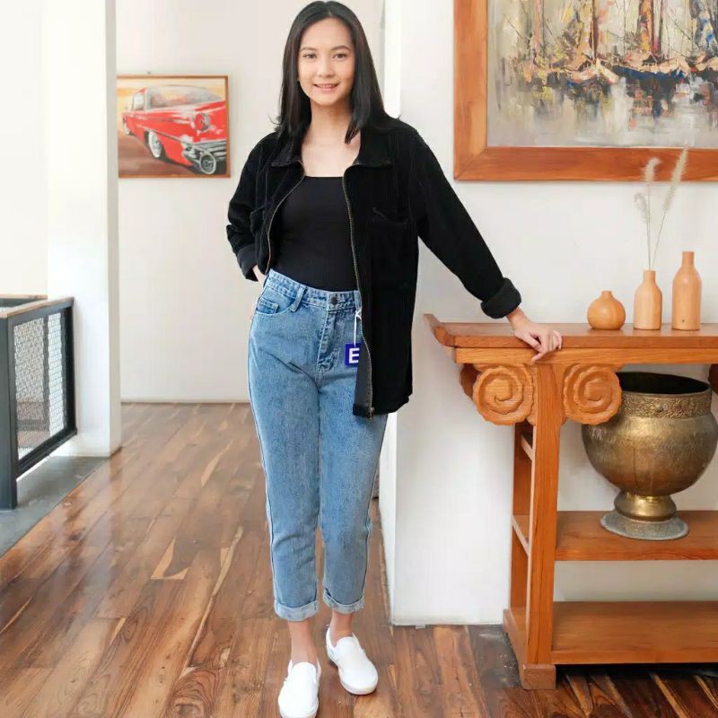 High Waist Boyfriend Jeans