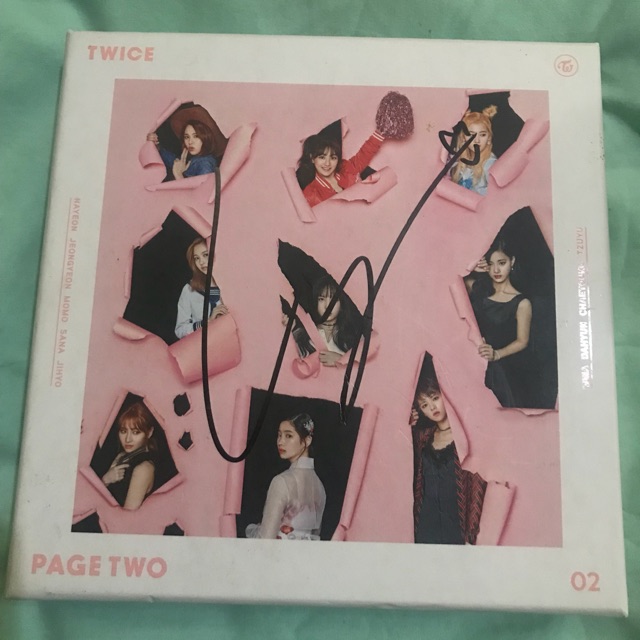 CHAEYOUNG SIGNED PAGE TWO ALBUM TWICE
