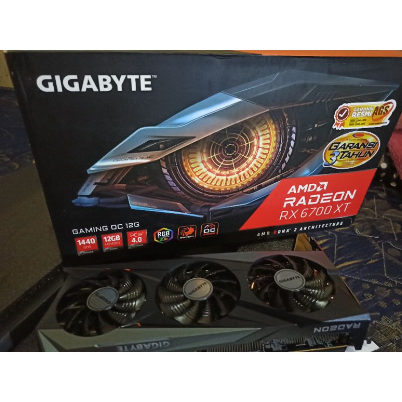 gigabyte rx6700xt aorus 12 gb