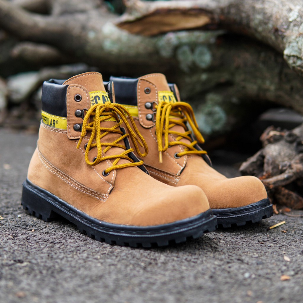 Promo Turun Harga dan Bisa COD !!! Sepatu Boots Pria Safety Ujung Besi Caterpillar Sby Muncak Proyek