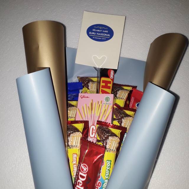 

Bouqet coklat hari guru