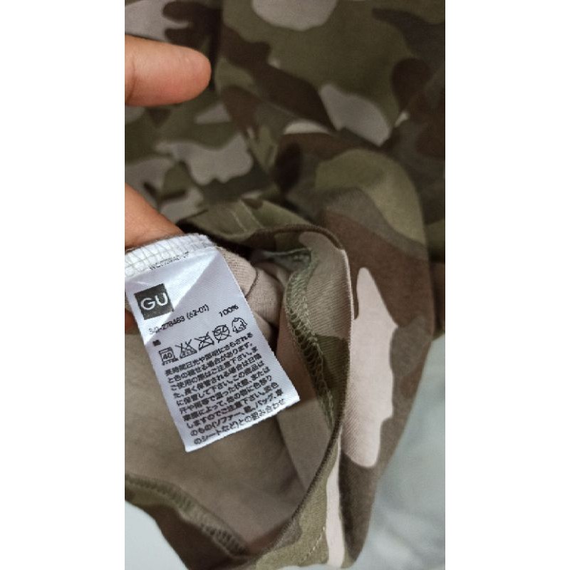 SS0018 GREEN ARMY TSHIRT WITH FRONT POCKET