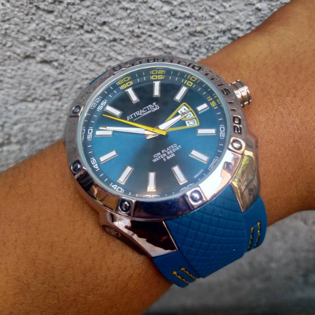 Jam tangan pria Q&Q attractive original