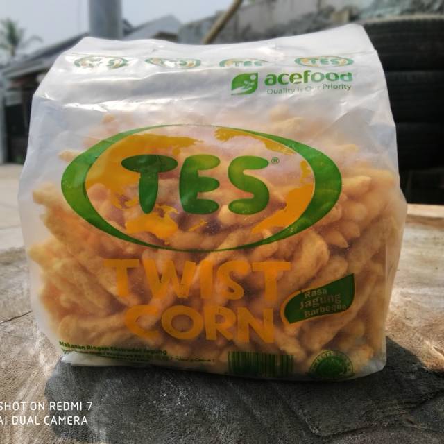 

Snavk TES TWIST CORN 225g