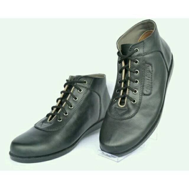 Sepatu Semi Boots Pria Kulit Sapi Asli Etienne Aigner