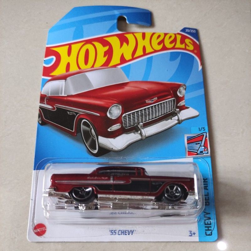 Hot Wheels '55 Chevy Merah