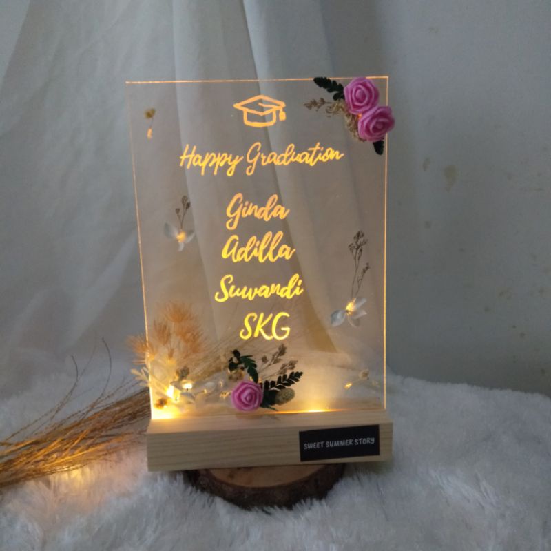 Akrilik Gift Custom/Acrylic Lettering Kado Ultah, Wedding, Graduation