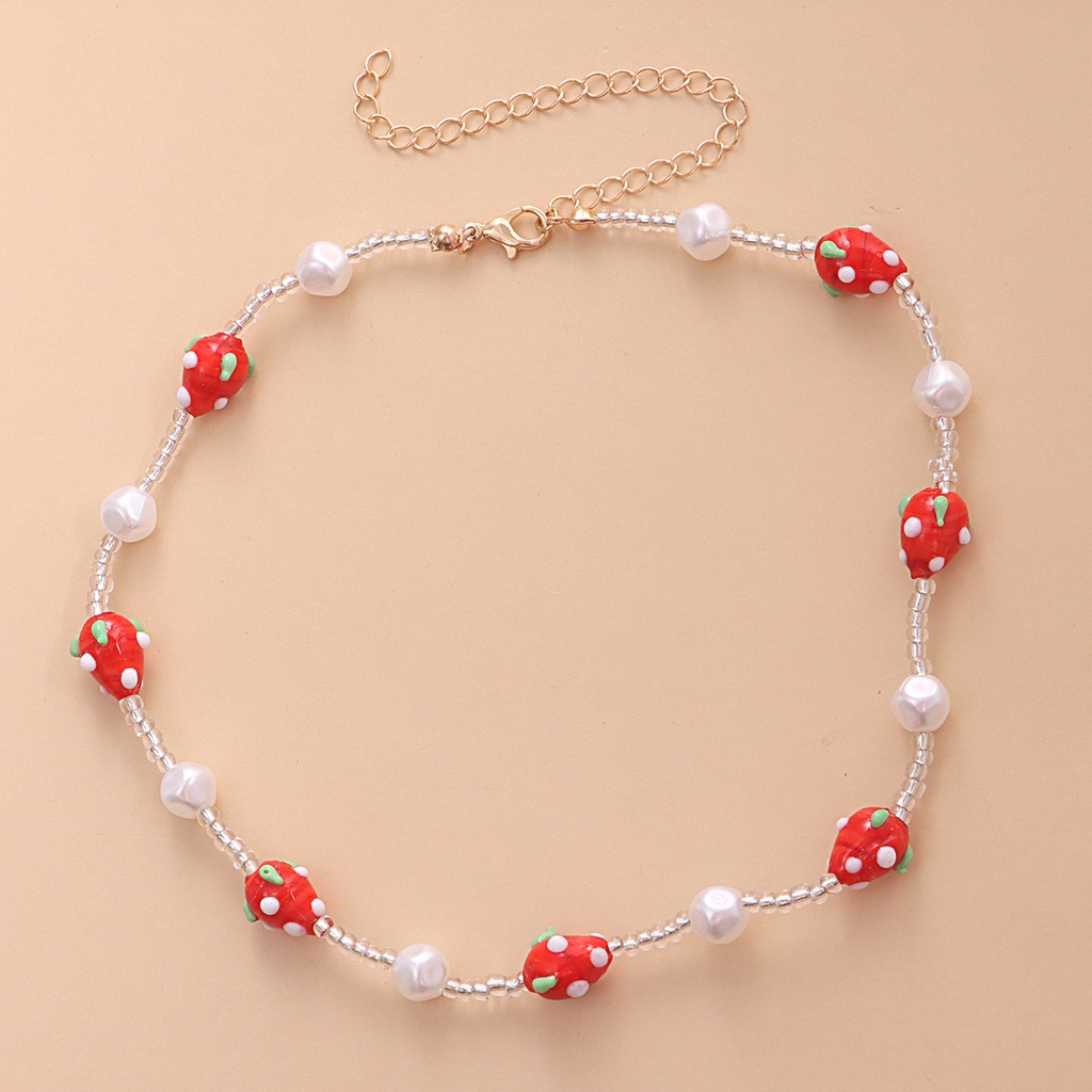 Kalung Rantai Pendek Dengan Liontin Bentuk Hati Motif Strawberry Untuk Wanita